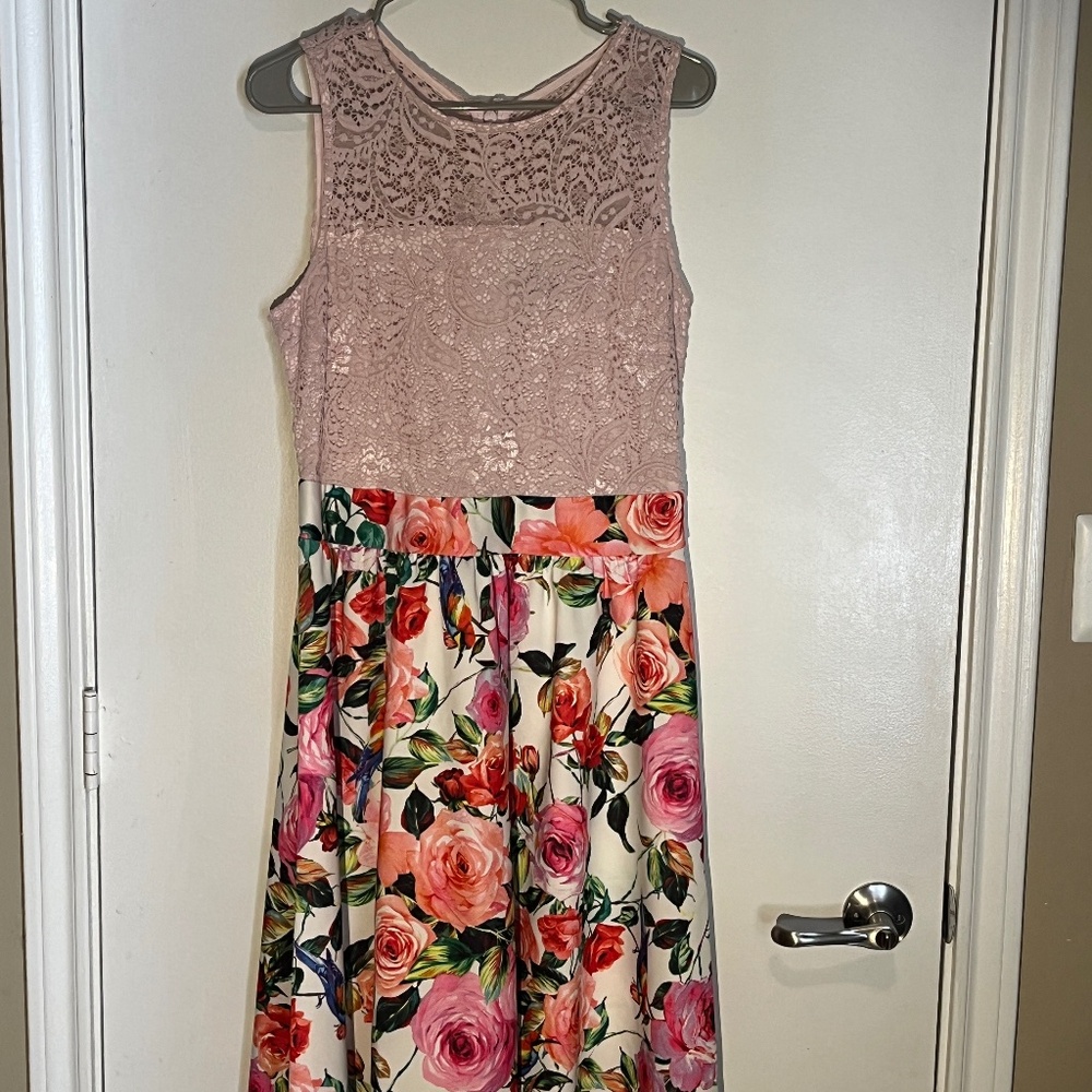 Alexia Admor Flower Dress with Lace Top